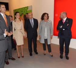 Don Felipe y Doña Letizia durante su visiata a la Feria Internacional de Arte Contemporáneo-ARCOmadrid